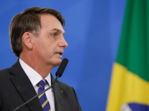 Brasil: Bolsonaro volta a ameaçar com golpe nas eleições presidenciais deste ano