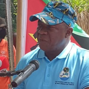 Moçambique: Governador de Cabo Delgado anuncia para breve regresso da população deslocada à Mocimboa da praia.