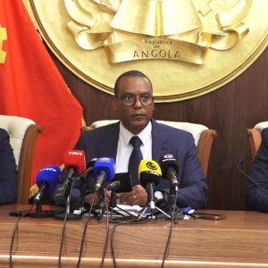 Angola coloca sustentabilidade em risco se usar reservas internacionais