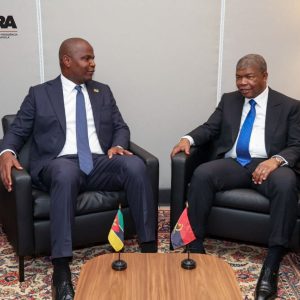 Presidentes de Angola e Moçambique analisam estado das relações